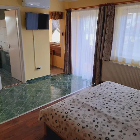 아파트 Apartmanhaz King *