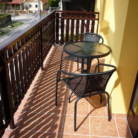 Apartment Apartmanhaz King Hévíz