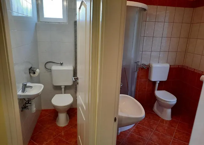 Apartmanhaz King *